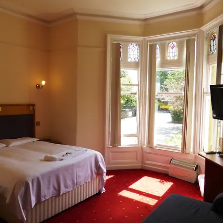 Old Vicarage 2* Leeds (West Yorkshire)