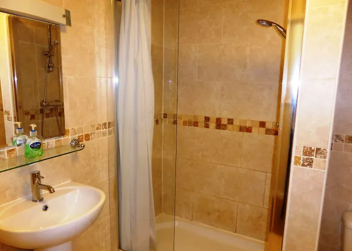 Old Vicarage Hotel 2*