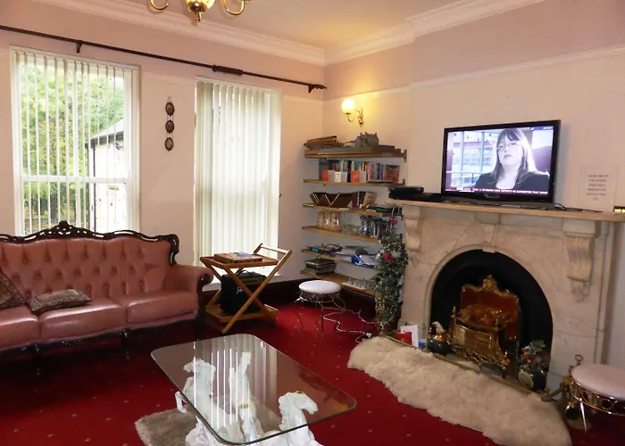 Old Vicarage 2* Leeds (West Yorkshire)