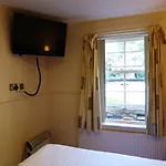 Old Vicarage Hotell 2*
