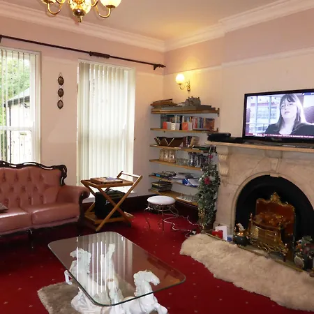 Old Vicarage 2* Leeds (West Yorkshire)