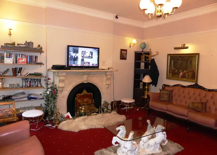 Old Vicarage Отель 2*